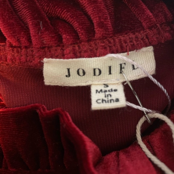 NWT JODIFL Boutique Red Wine Velvet Top - Picture 2 of 3